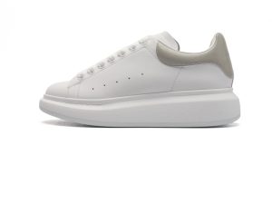 AlexanderMcQueen oversize sneaker