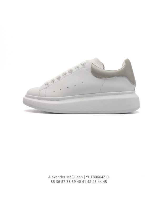 AlexanderMcQueen oversize sneaker