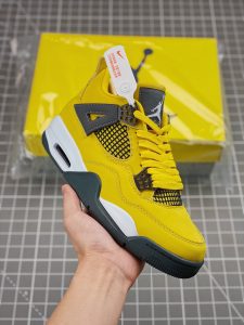 Air Jordan 4 Retro Tour Yellow