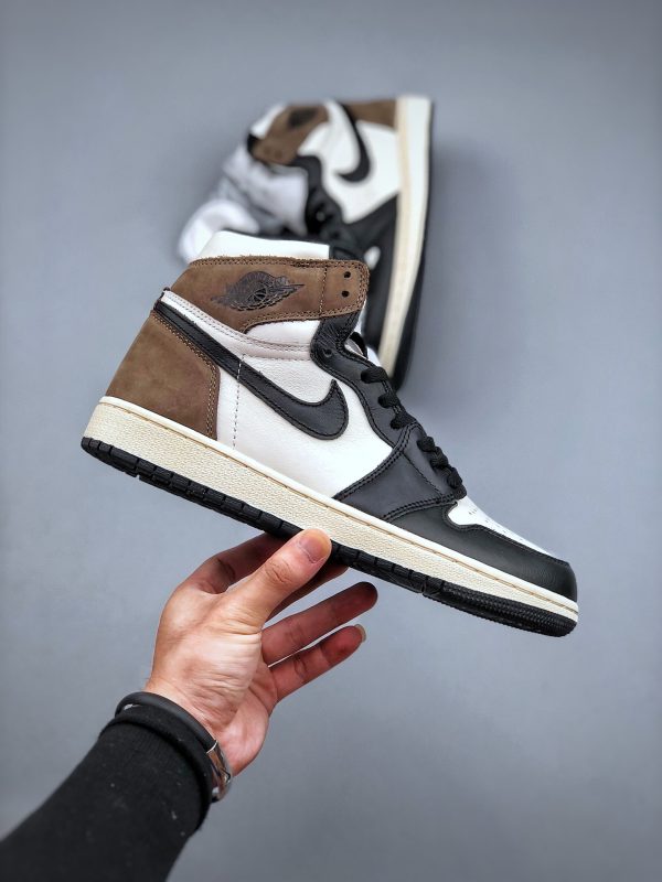 Air Jordan 1 'Dark Mocha'