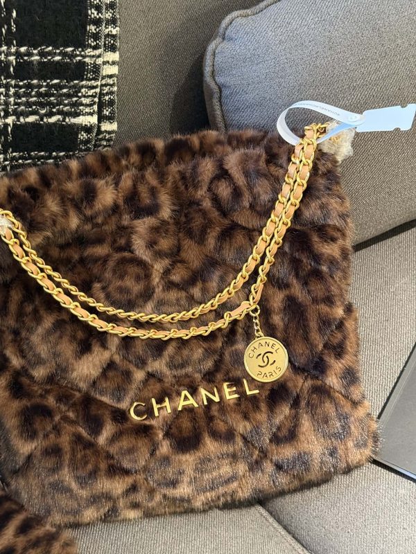 Chanel 22 Mini Handbag leather texture Leopard Print