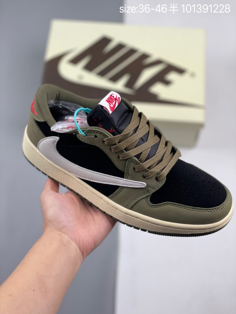 Travis Scott x Air Jordan 1 Low Replica