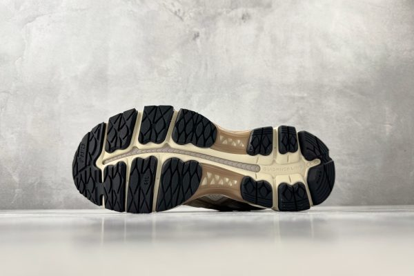 ASICS × KITH GEL-Kayano 12.1 outsole showing AHAR rubber tread pattern and Guidance Line technology groove