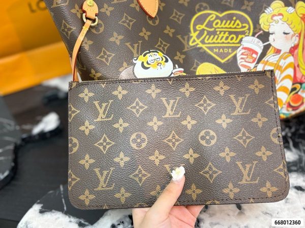 Matching brown monogram removable zipped pouch for Louis Vuitton Neverfull MM tote